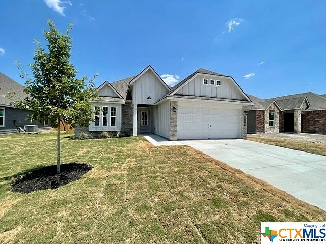 1st image of 215 Great Hills Dr