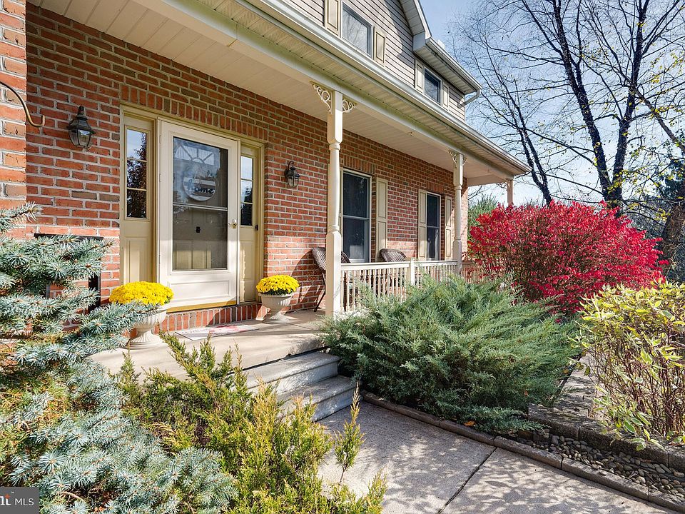 381 Hill Dr, Hamburg, PA 19526 Zillow