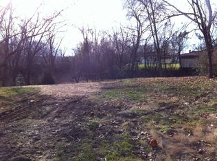 1100 1/2 1st Ave S APT A, Nitro, WV 25143