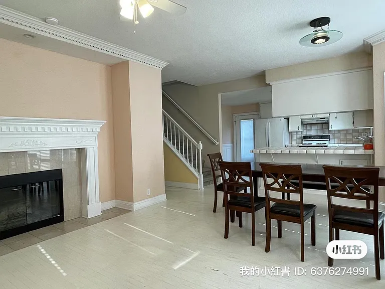 539 J St — Photo 3