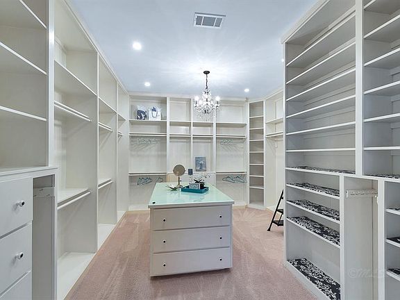 2nd image of 2307 Sand Ct