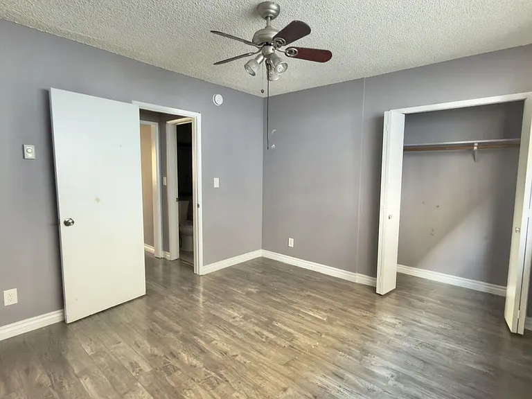 837 S Ardmore Ave #6 — Photo 1