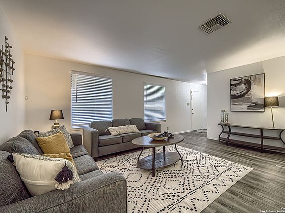 4th image of 8227 QUAIL CREEK DR