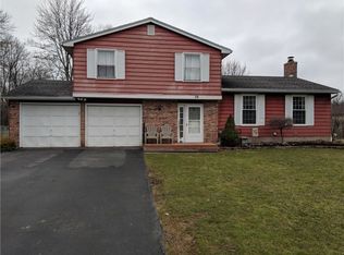 29 Sunderland Trl, Rochester, NY 14624