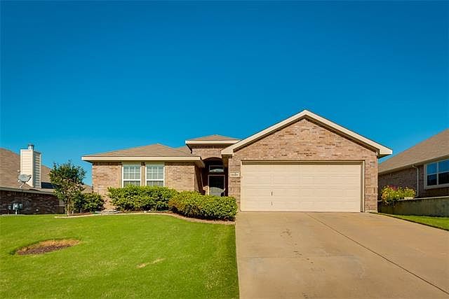 1st image of 1121 Hidden Meadow Dr