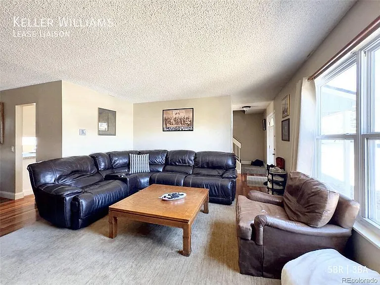 2115 Rimwood Dr — Photo 5