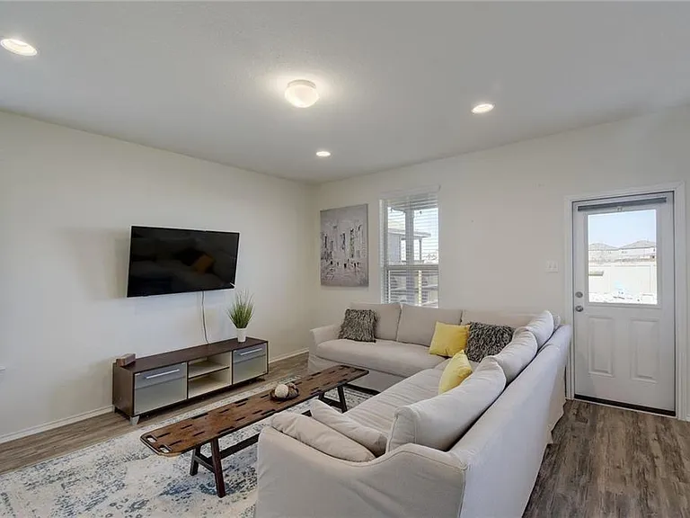 218 Cascata Way — Photo 3