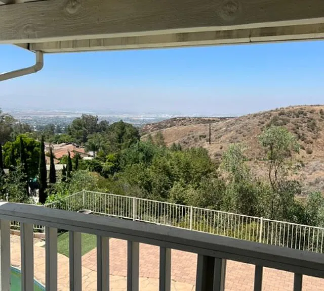 3024 Small Canyon Dr — Photo 2
