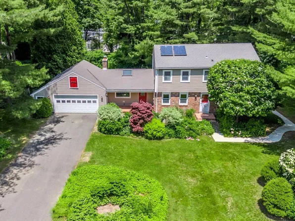 20 Sheerman Ln, Amherst, MA 01002