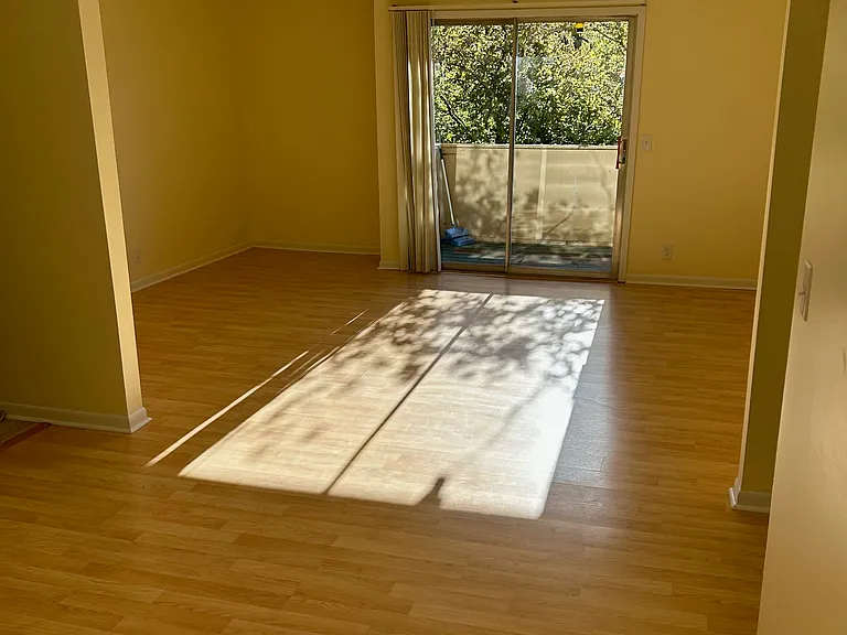515 Basswood Ave #B27 — Photo 1