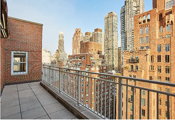 Sold by Brown Harris Stevens | media 28