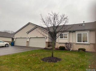 11002 Hayes St, Grand Blanc, MI 48439