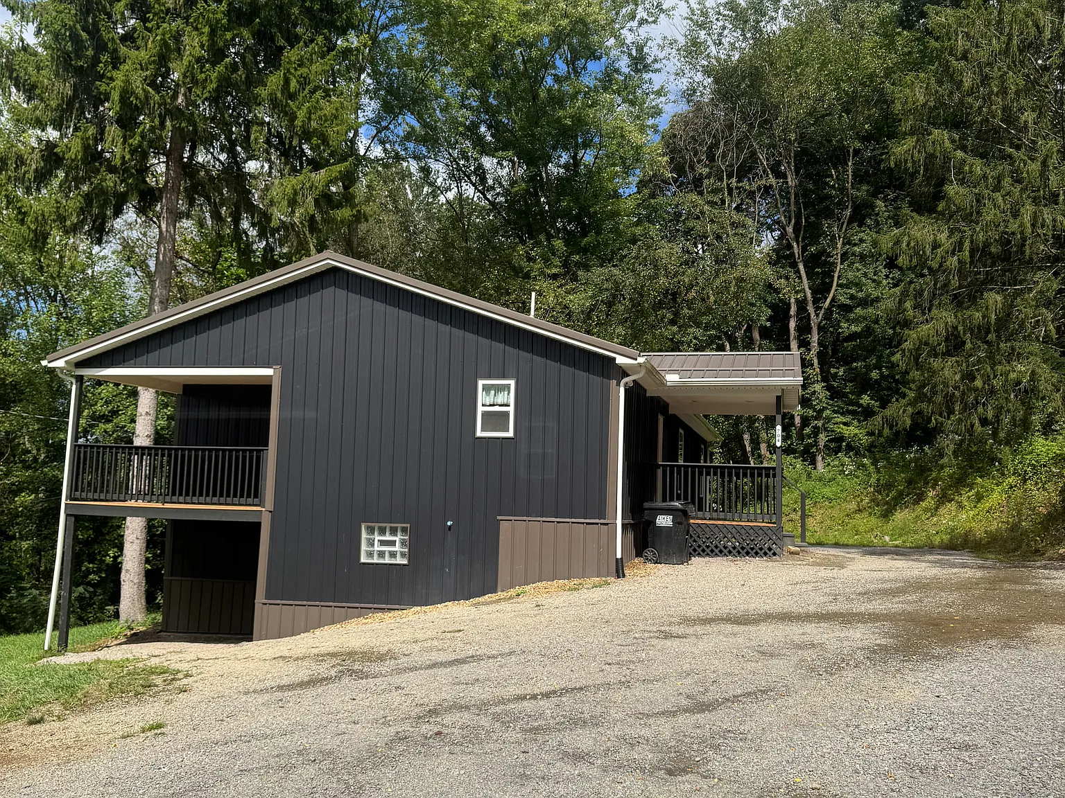 4 bed, 1200 sqft, $1,300 — Photo 2