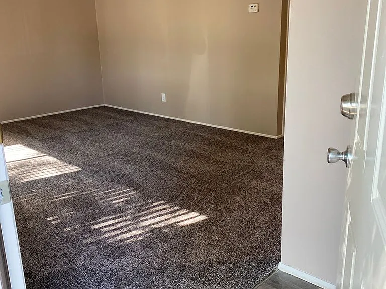Southdale Square Apartments — Photo 33