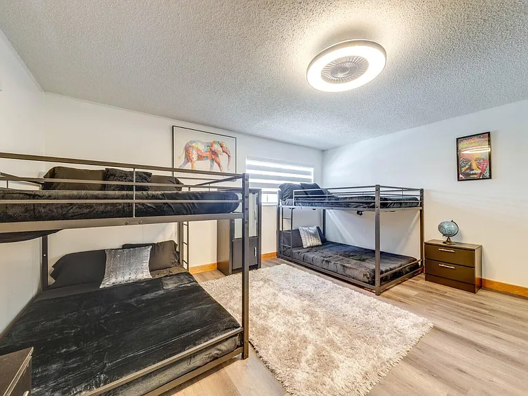 3609 SW 58th Ave — Photo 15