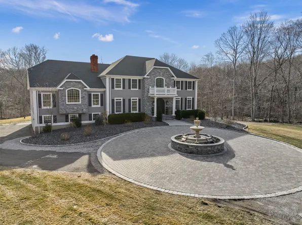 1015 Sport Hill Road, Easton, CT 06612