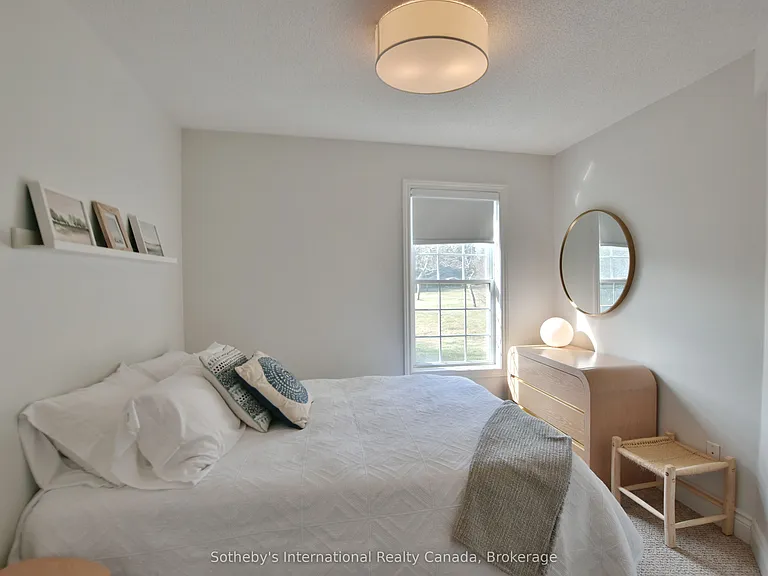 150 Victoria St S #103 — Photo 19