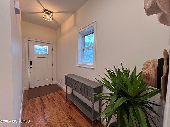 3rd image of 610 Parkside Avenue