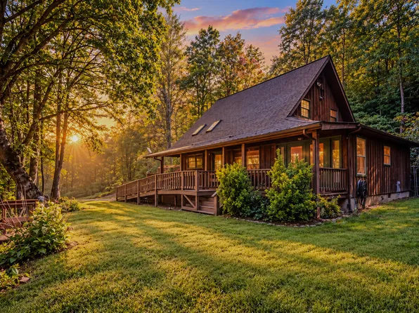 788 Fox Rd, Hiawassee, GA 30546