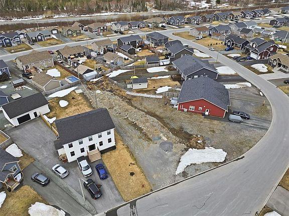 2nd image of 14 Esmonde Place