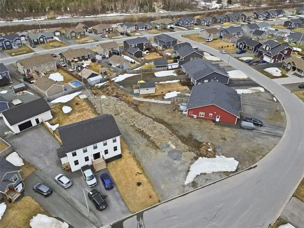14 Esmonde Place, Gander, NL A1V2V8