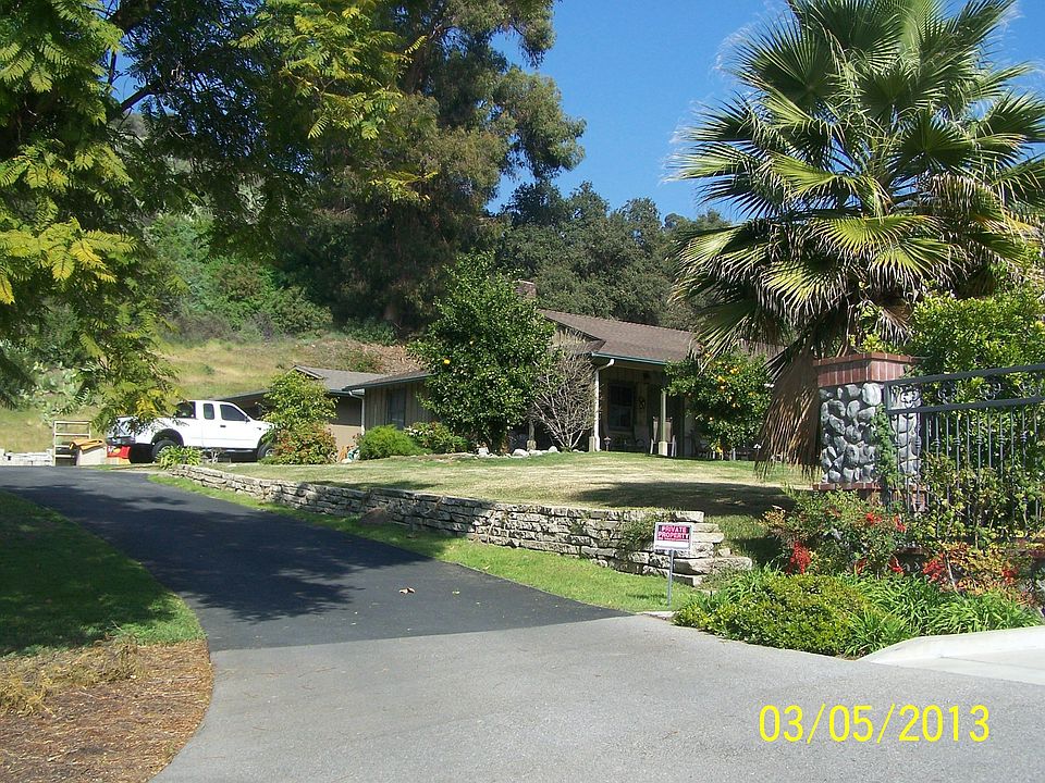 1st image of 225 Crescent Glen Dr