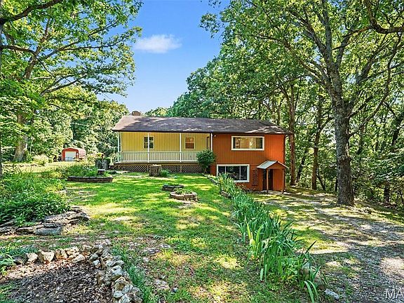 2nd image of 5072 Oak Tree Ln