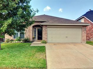 6704 Fairglen Dr, Arlington, TX 76002