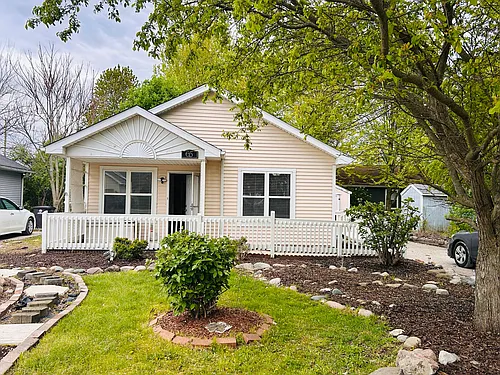 65 Westover St Photo 1