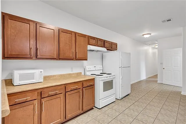 3605 Calhoun St #3605 — Photo 5
