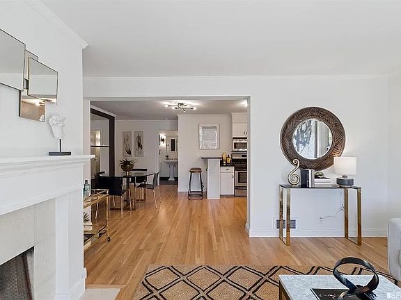 5th image of 1380 Greenwich St APT 301