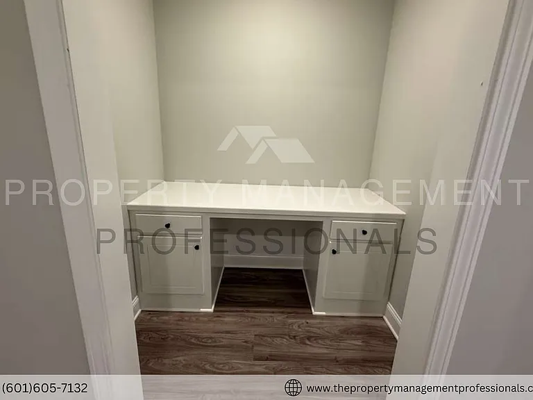 563 Patrick Farms Dr — Photo 30