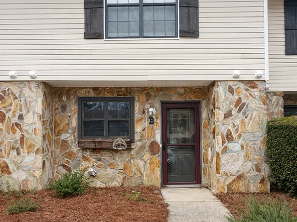 2498 Hidden Cove Ct, Gainesville, GA