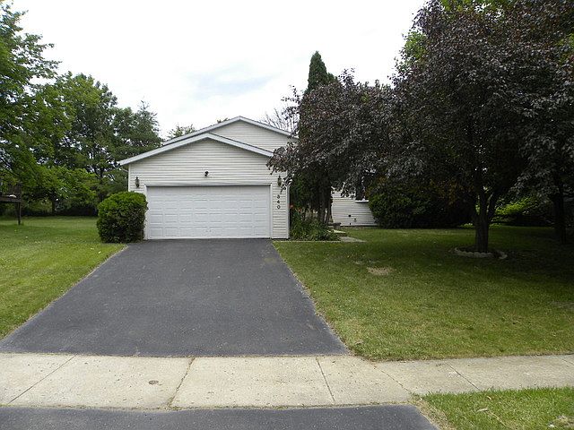 1st image of 340 Quist Ct
