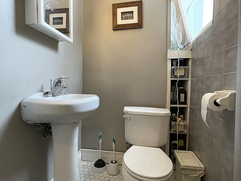 3549 Emerson Ave S #1 — Photo 8