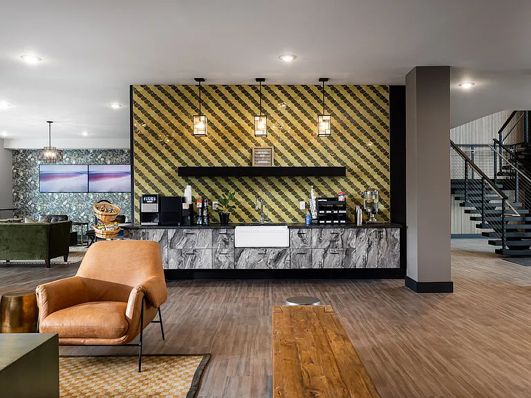 24/7 Coffee Lounge