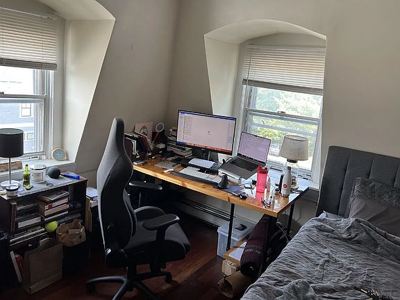 4th image of 173 Concord Ave #2