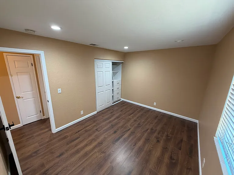 6958 Darian Ct — Photo 22