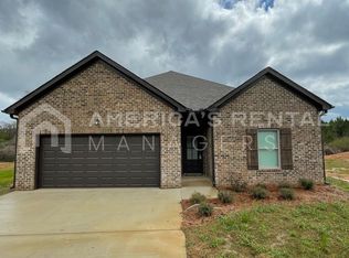 256 Buckhorn Cir, Weaver, AL 36277