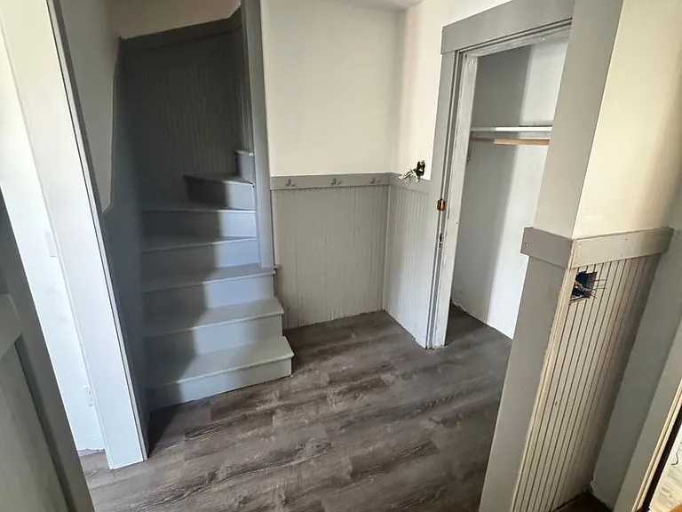 76 Pleasant St — Photo 16