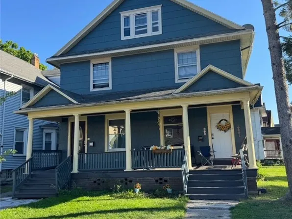 229 Cedarwood Ter, Rochester, NY 14609