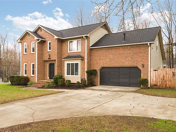 3rd image of 2309 Zornbrook Dr