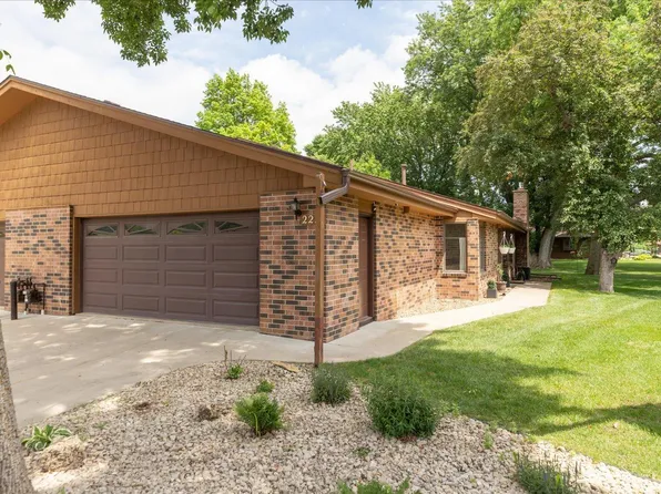 2211 Baihly Ct SW, Rochester, MN 55902