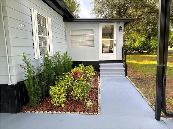 2nd image of 2035 Bradley Dr