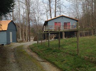 11 Caney Br, Williamson, WV 25661