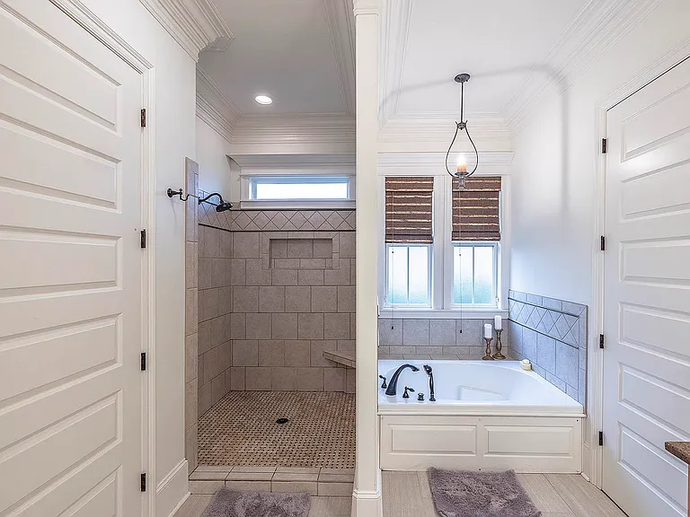 111 Gentle Oak Blvd — Photo 12