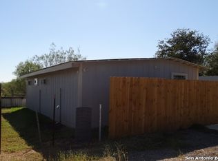 1114 Hough Ave, Adkins, TX 78101