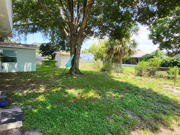4th image of 1435 4th Ln