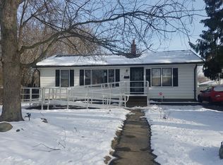 2915 Ezra Ave, Zion, IL