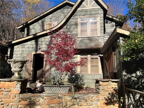 178 Buttercup Ln, Big Canoe, GA 30143